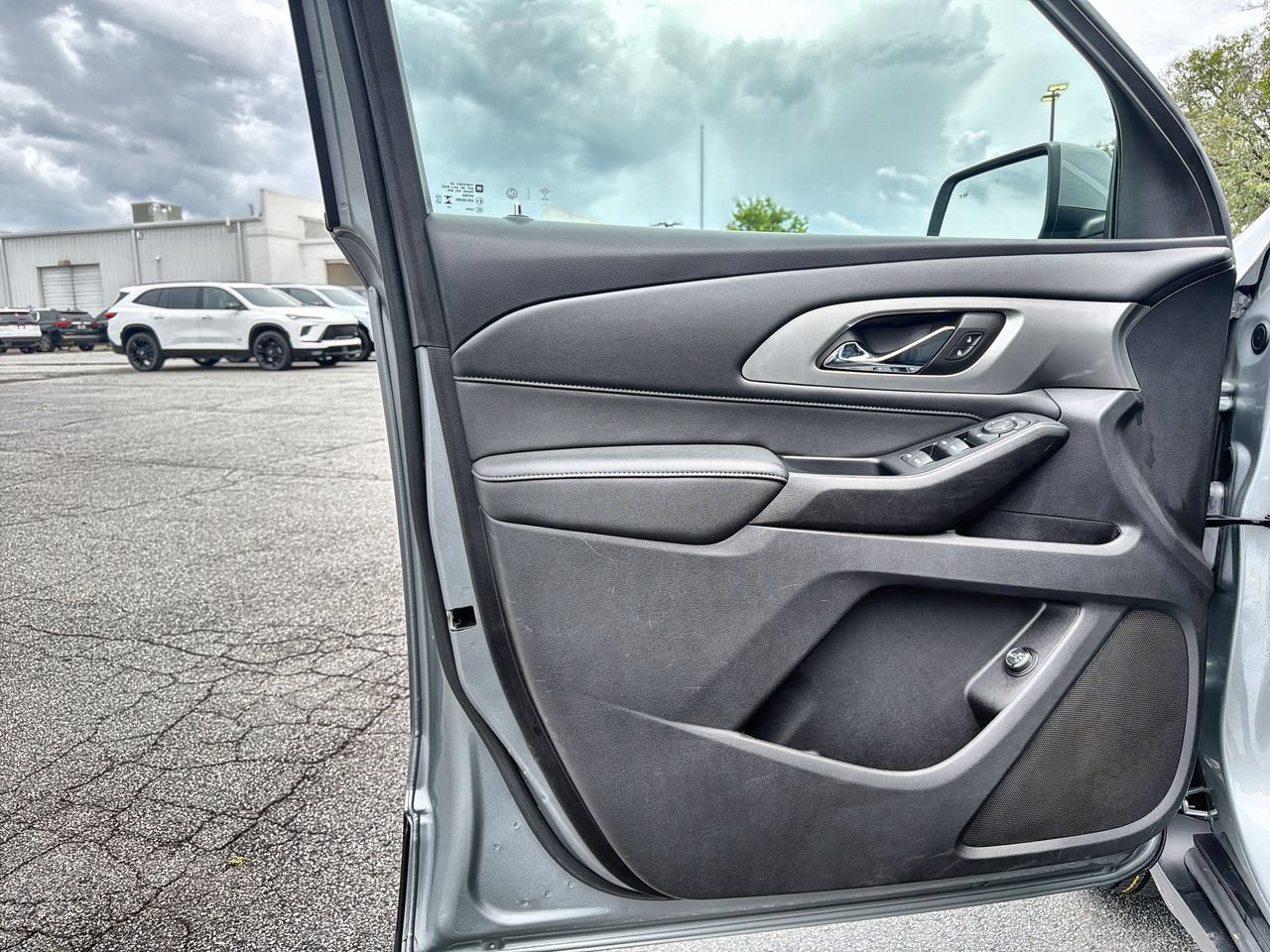 Used 2023 Sterling Gray Metallic Chevrolet LT Cloth image 18