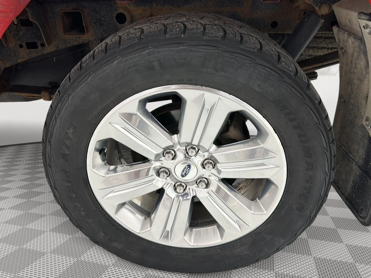 Used 2018 Race Red Ford XL image 25