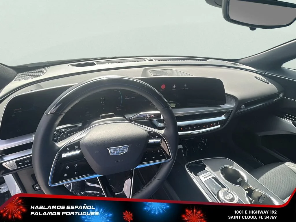 Used 2025 Crystal White Tricoat Cadillac Luxury 3 image 14