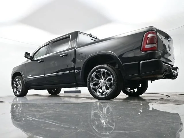 Used 2022 Diamond Black Cry Ram Limited image 26