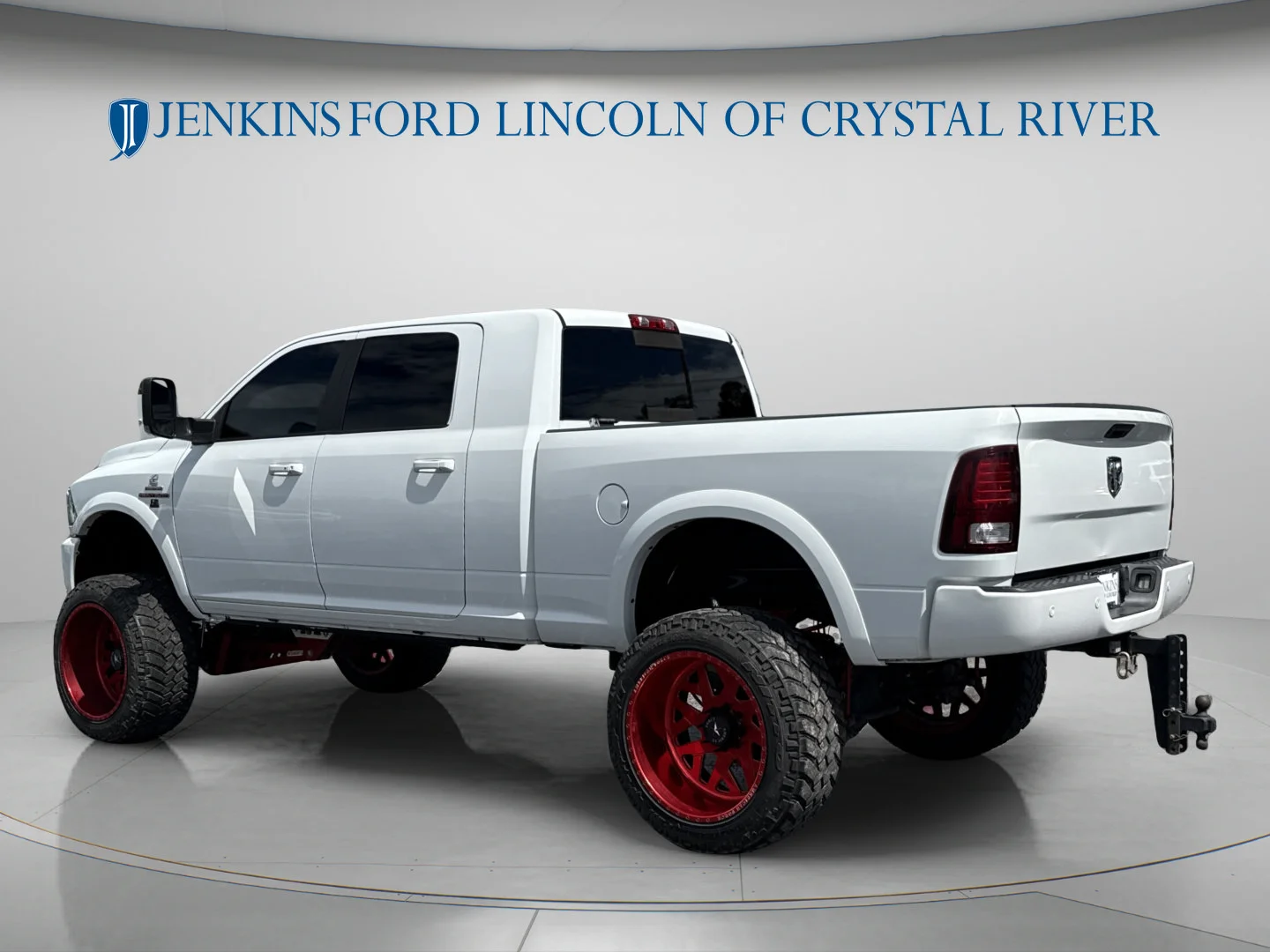 Used 2018 Bright White Clearcoat Ram Laramie image 9