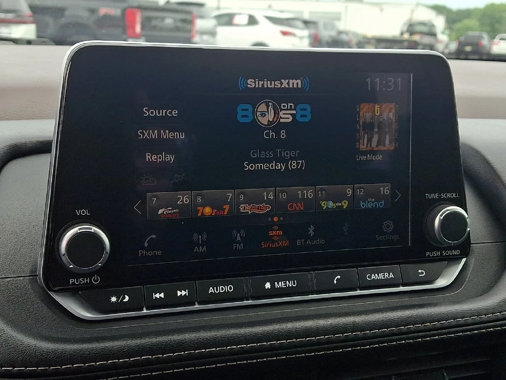 Used 2023 Scarlet Ember Tintcoat Nissan S image 24