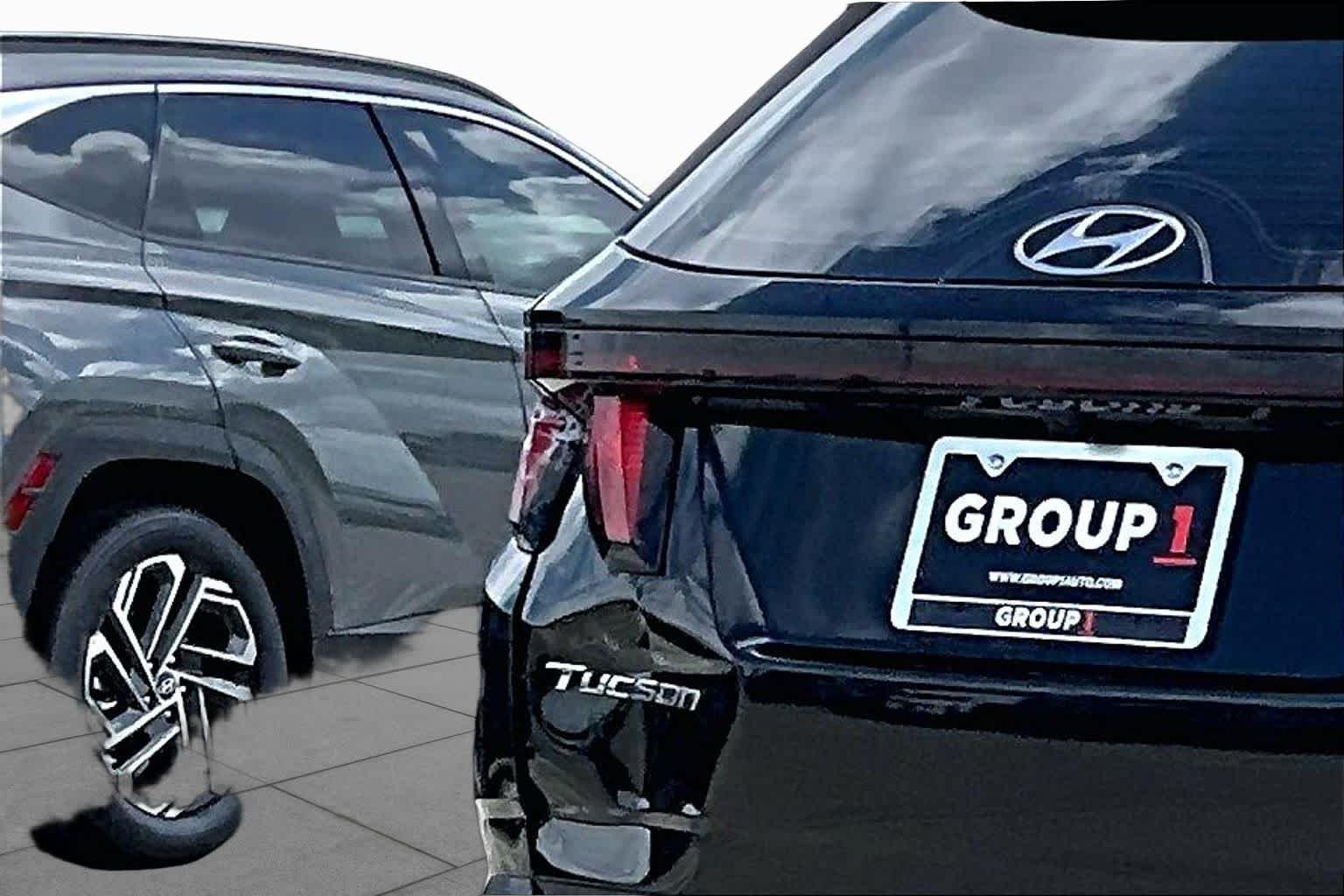 Used 2024 Black Pearl Hyundai SE image 10