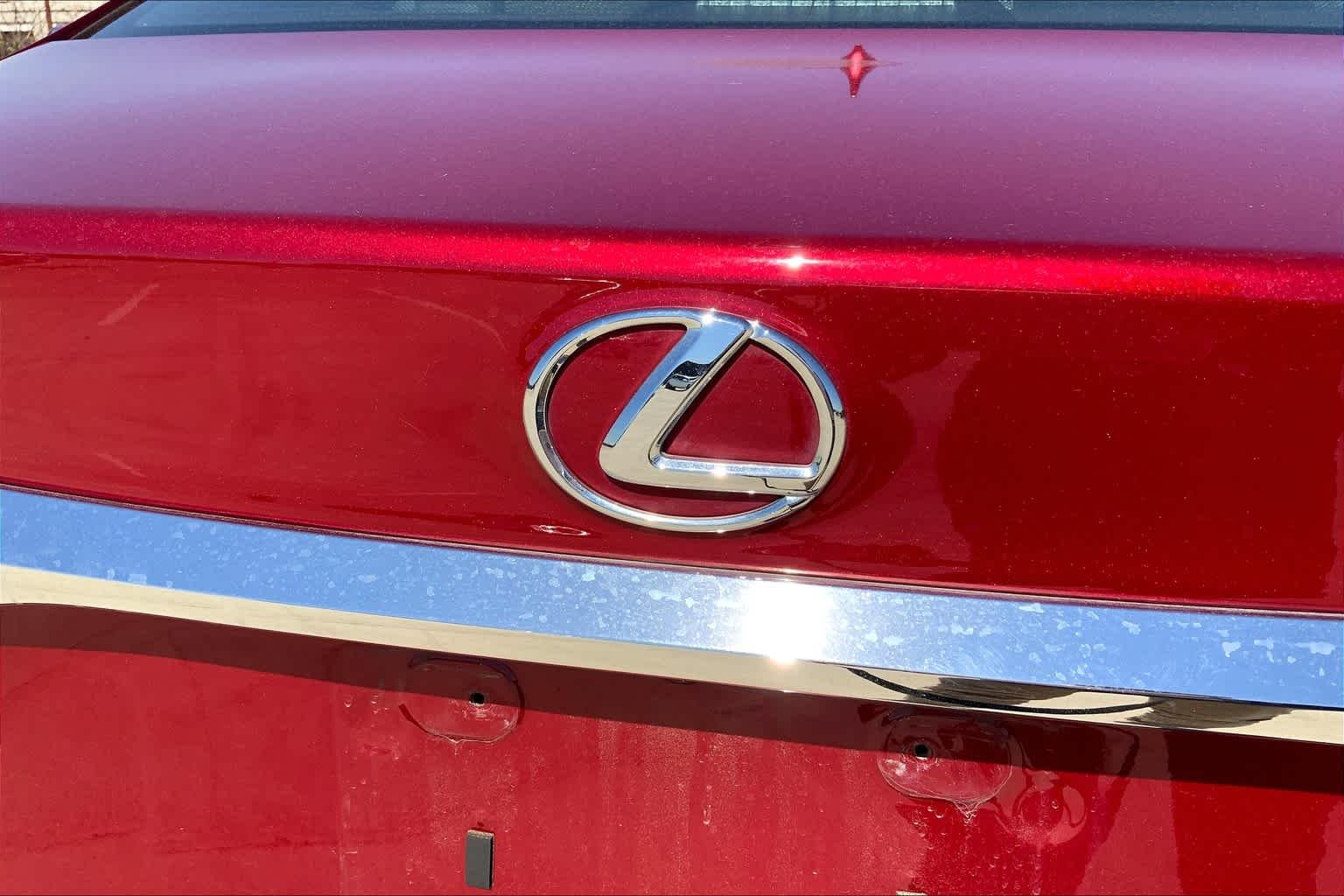 Used 2018 Matador Red Mica Lexus  image 32