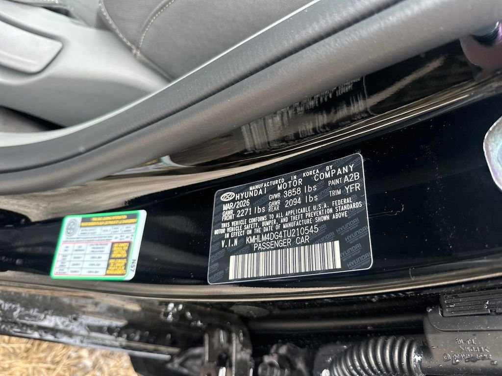 Used 2026 Abyss Black Hyundai SEL Sport image 27