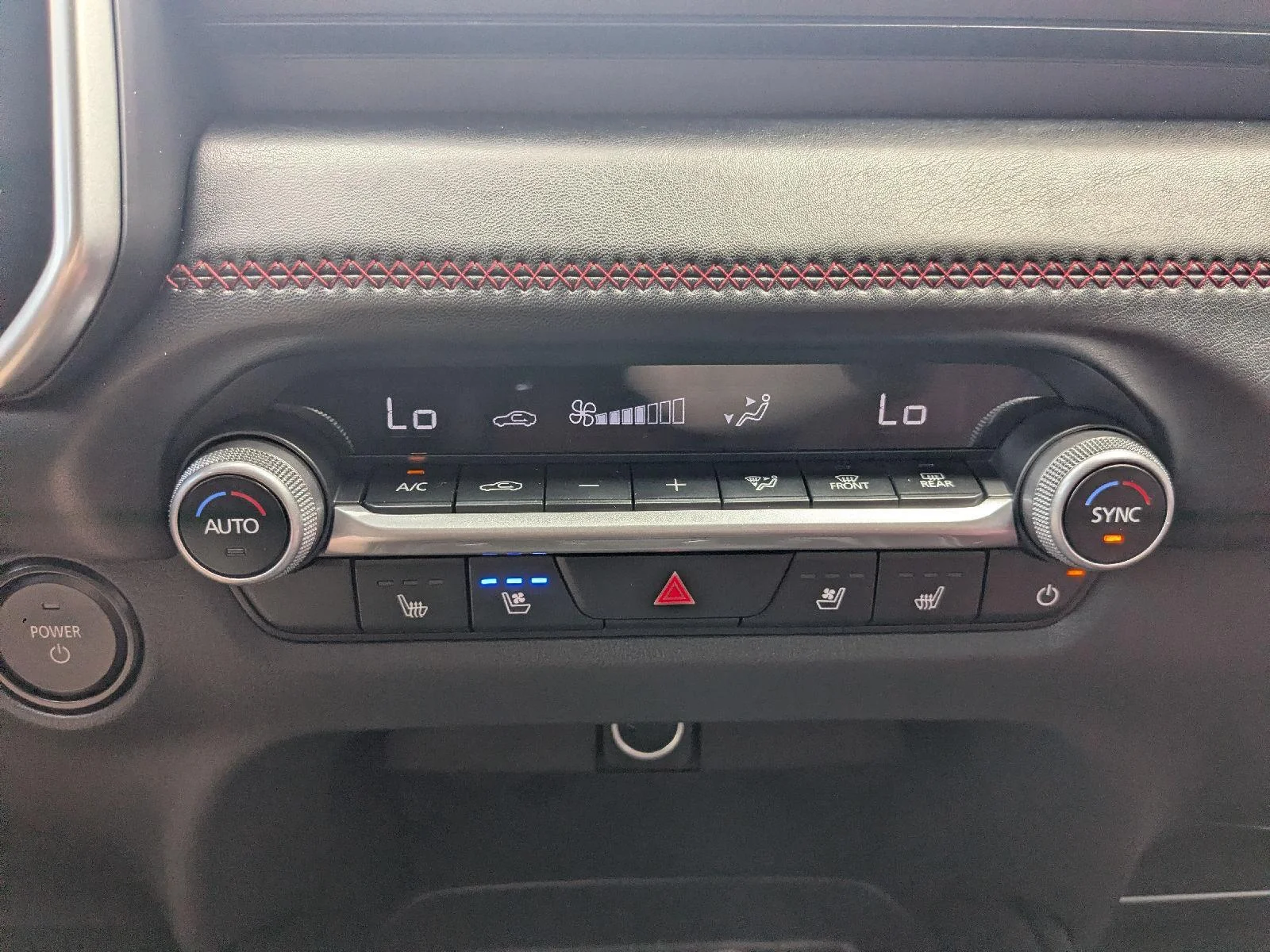 New 2026 48K WIND CHILL PEARL Mazda Premium AWD image 26