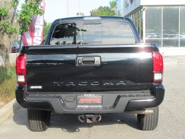 Used 2022 Black Toyota SR5 image 5
