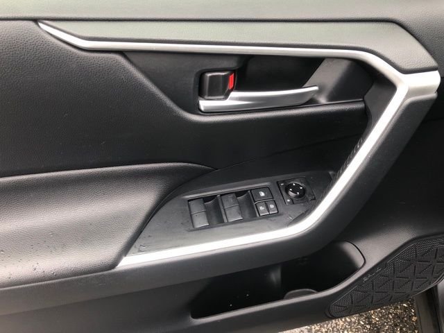 Certified Used 2020 Gray Toyota XLE image 21