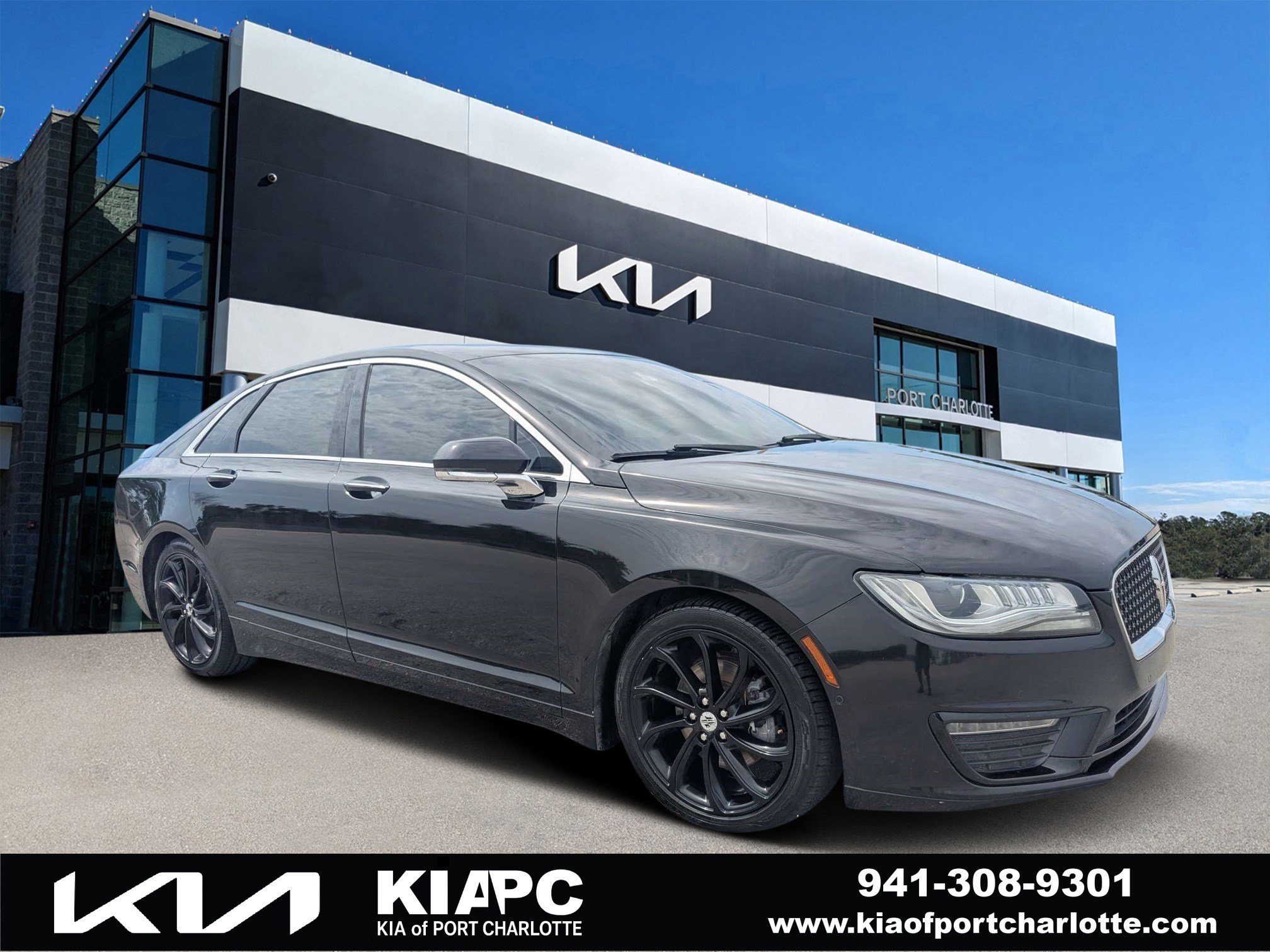 2020 Lincoln MKZ Reserve II FWD's photo