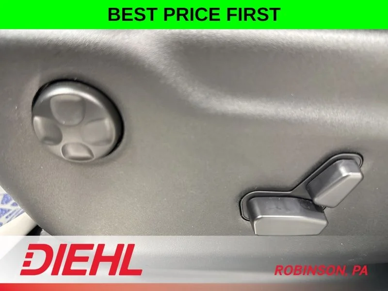 New 2026 White Knuckle Clear-Coat Exterior Paint Dodge GT Premium HEMI V8 image 24