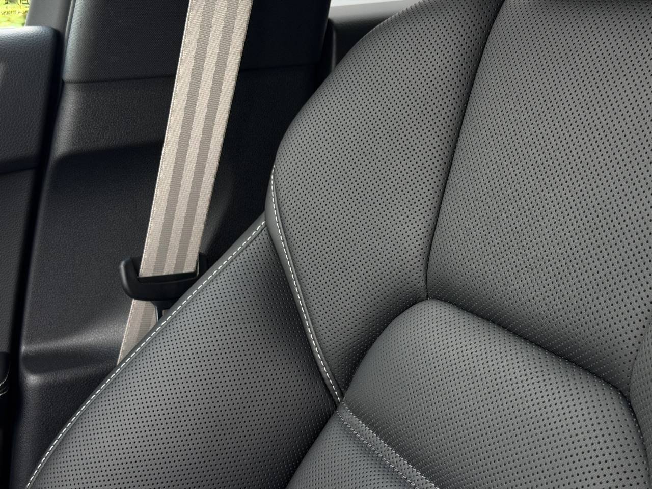 2026 Porsche Macan GTS - Photo 25