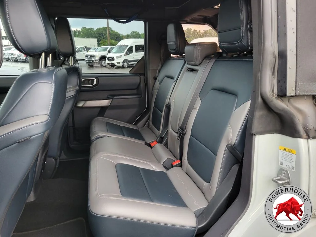 Used 2022 Green Ford Outer Banks image 15
