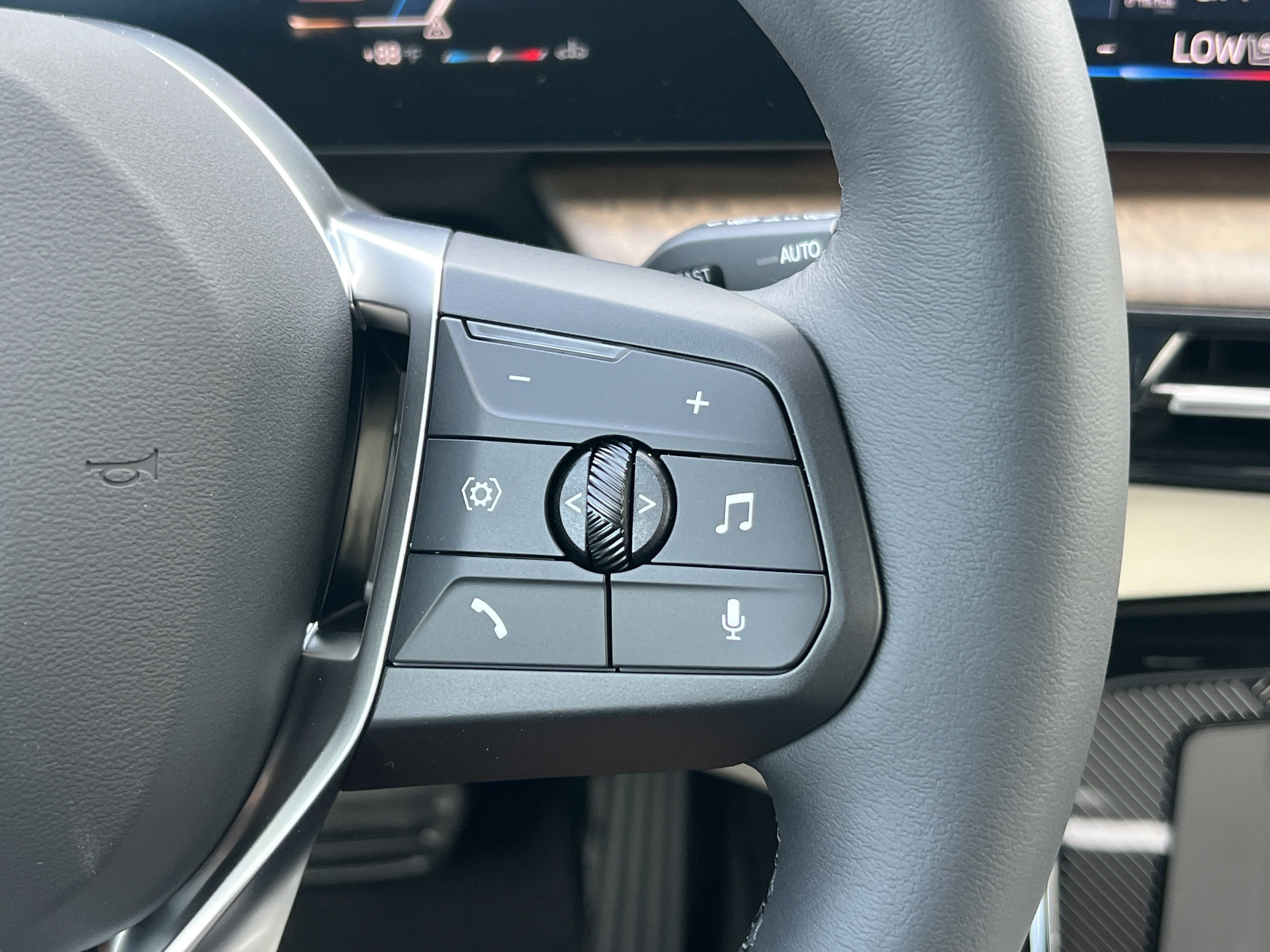 2026 BMW X1 XDrive28i - Photo 9