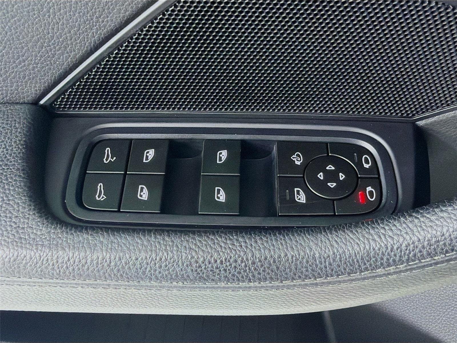 Used 2023 Black Porsche Platinum Edition image 8