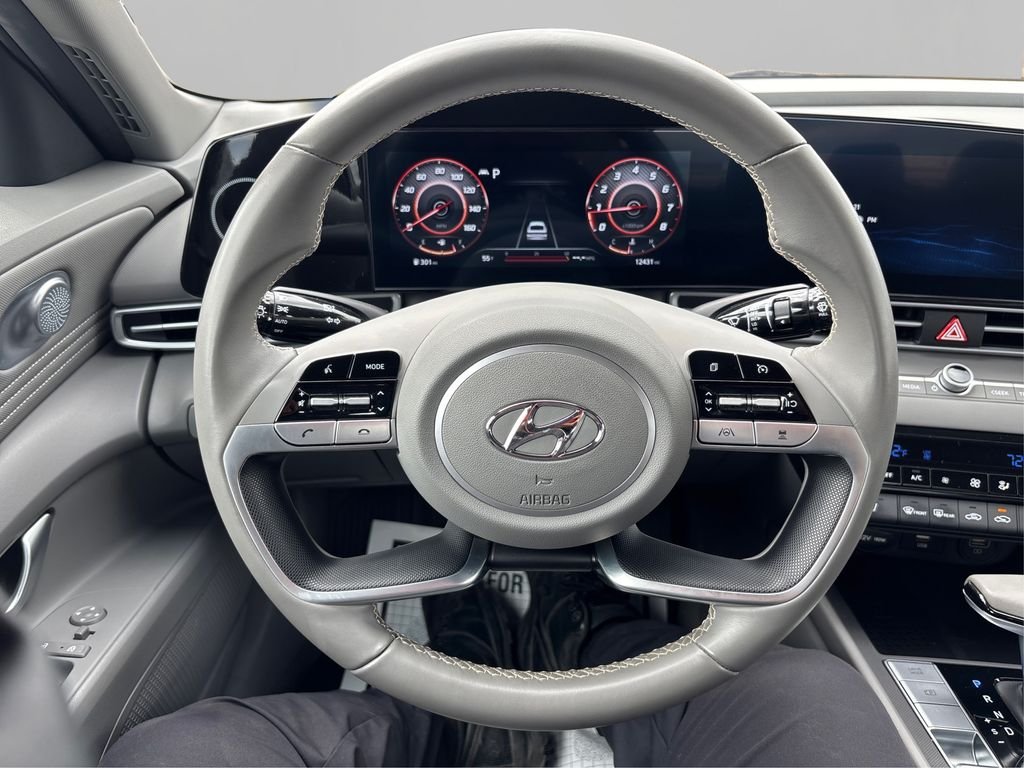 Used 2023 Red Hyundai SEL image 23