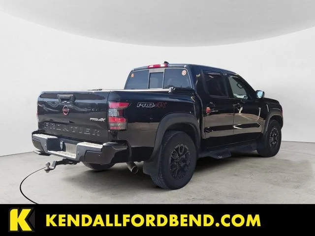 Used 2022 Super Black Nissan PRO-4X image 5