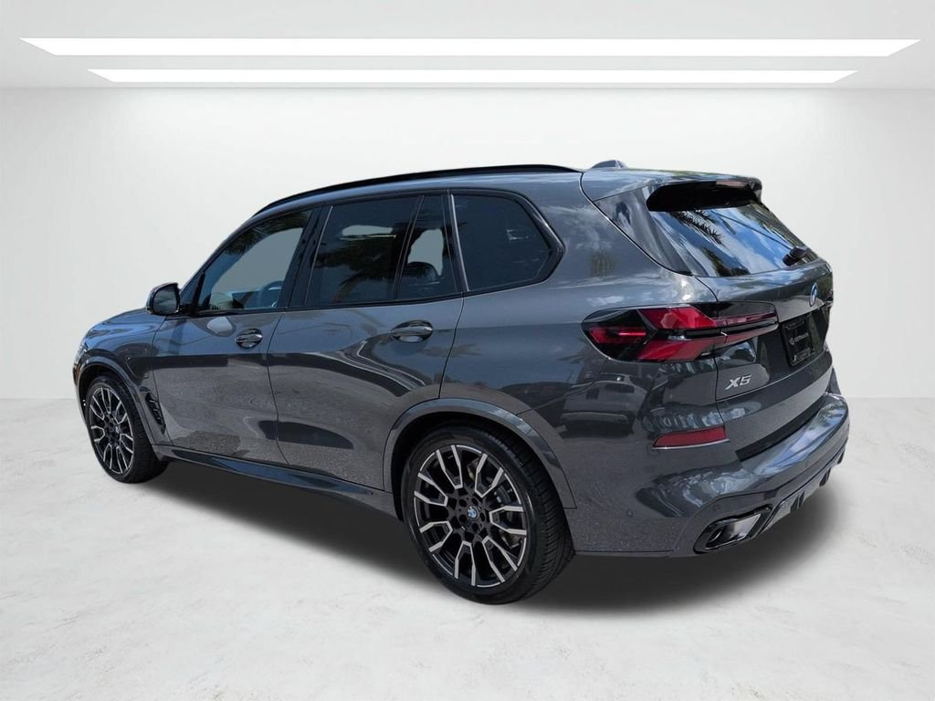 New 2026 Dravit Grey Metallic BMW xDrive50e image 6