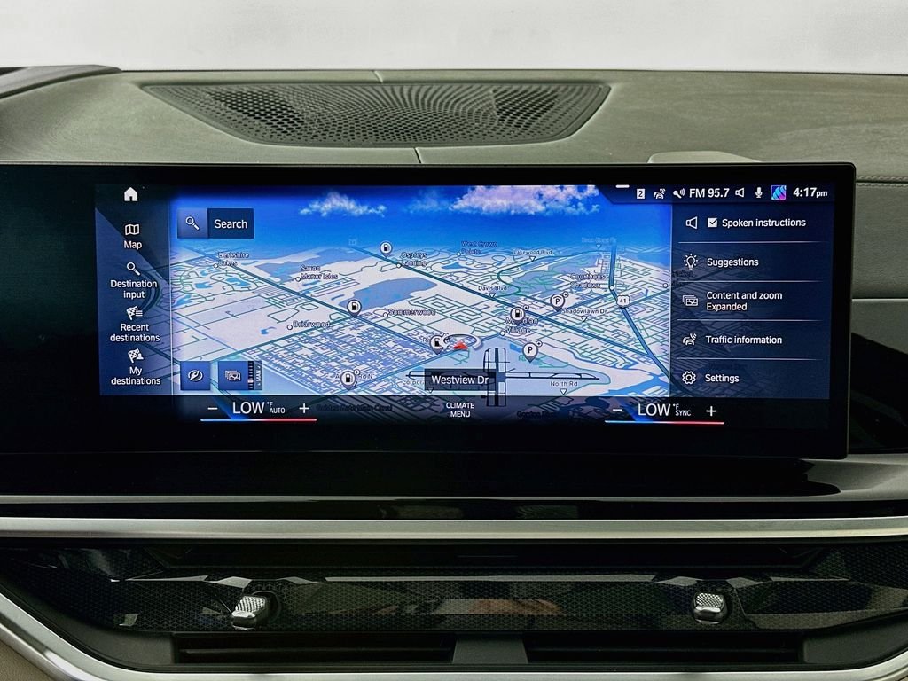 Used 2023 White BMW xDrive40i image 13