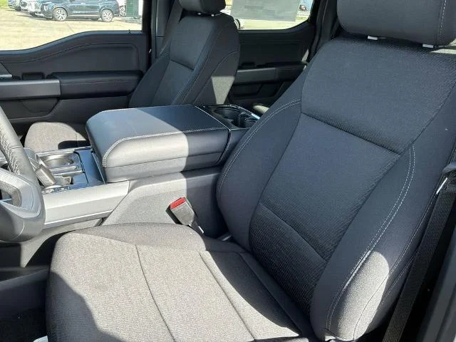 New 2026 Agate Black Metallic Ford XLT image 34