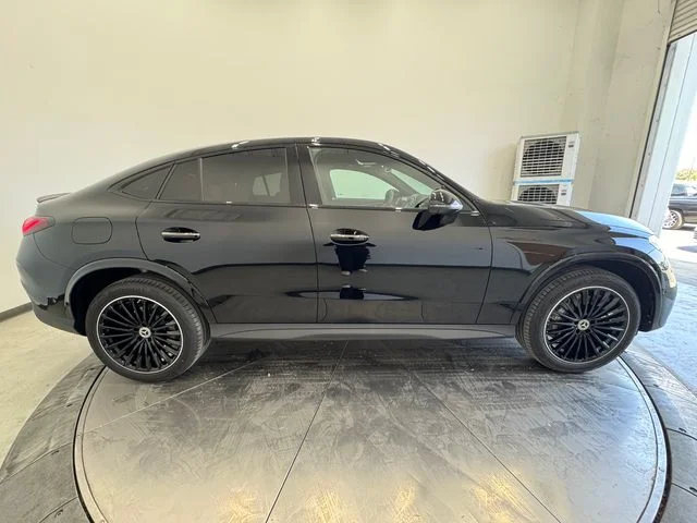 New 2027 Black Mercedes-Benz GLC 300 image 15