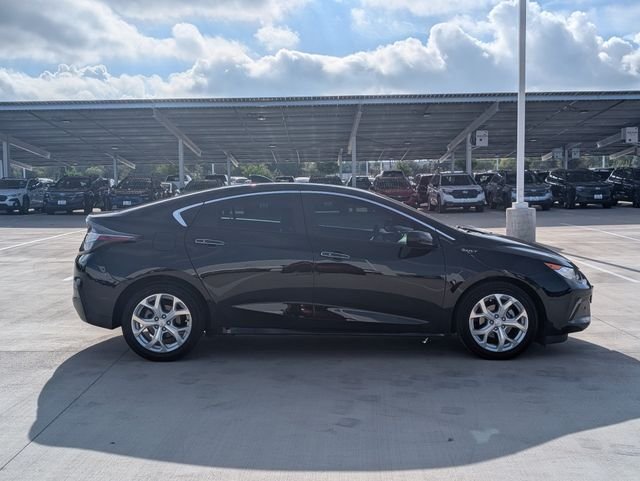 Used 2017 Black Chevrolet Premier image 6