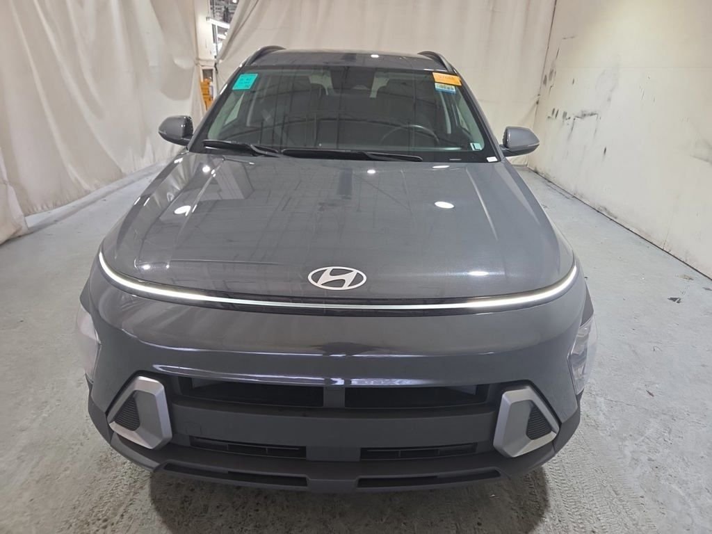 Used 2025 Gray Hyundai SEL image 7