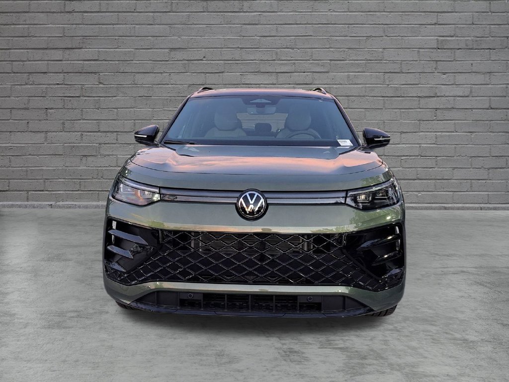 New 2026 Green Volkswagen SE R-Line Black image 2