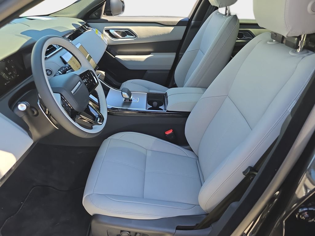 New 2026 Santorini Black Land Rover S image 15