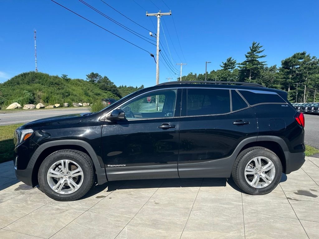 Used 2019 Black GMC SLE image 3