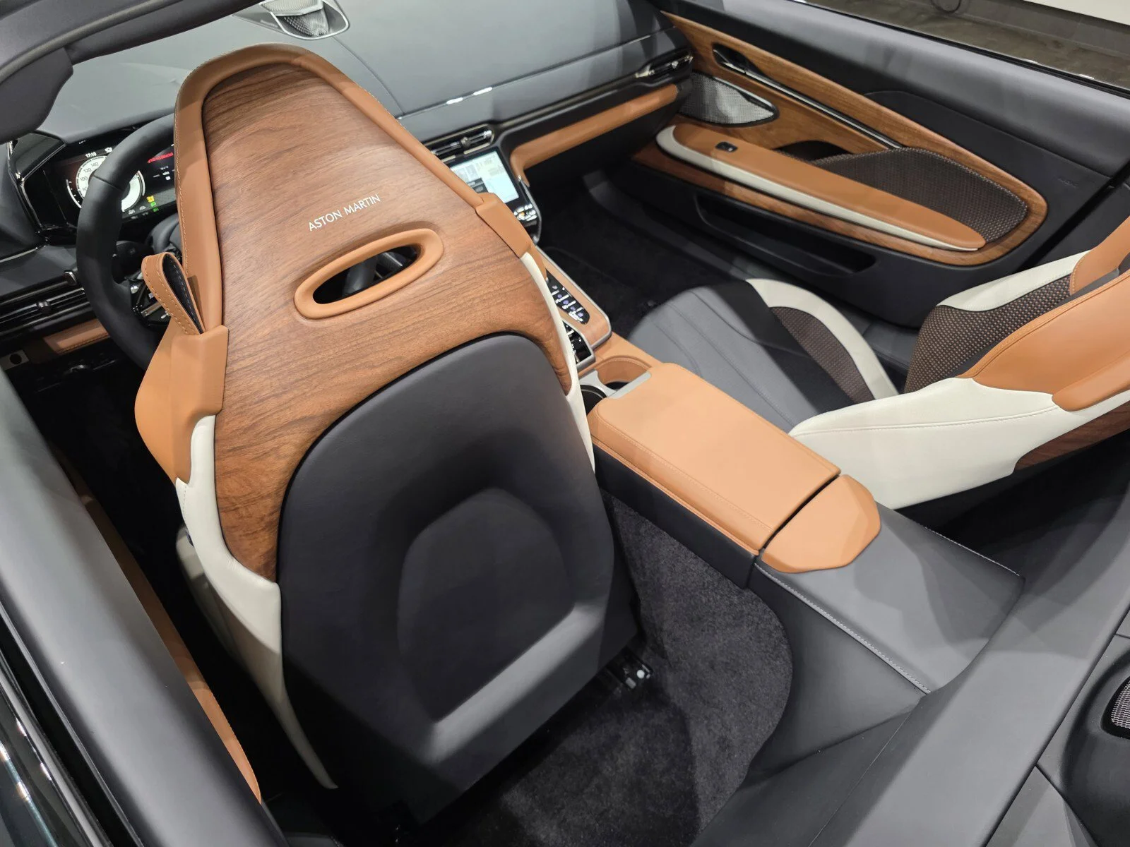 Used 2026 Pentland Green Aston Martin Volante 60th Anniversary Edition image 19