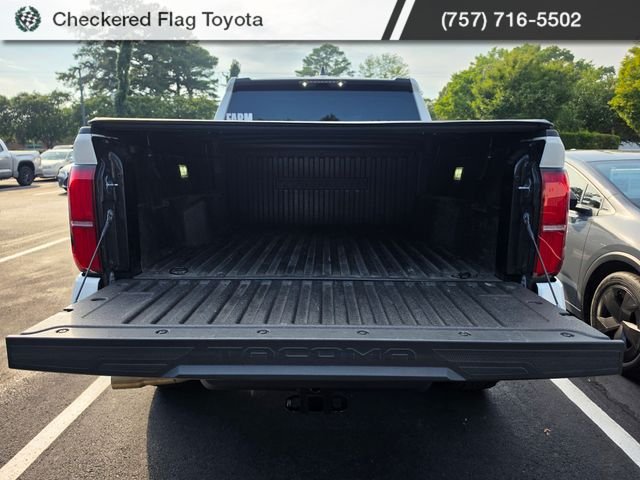 Used 2025 Ice Cap Toyota SR5 image 7
