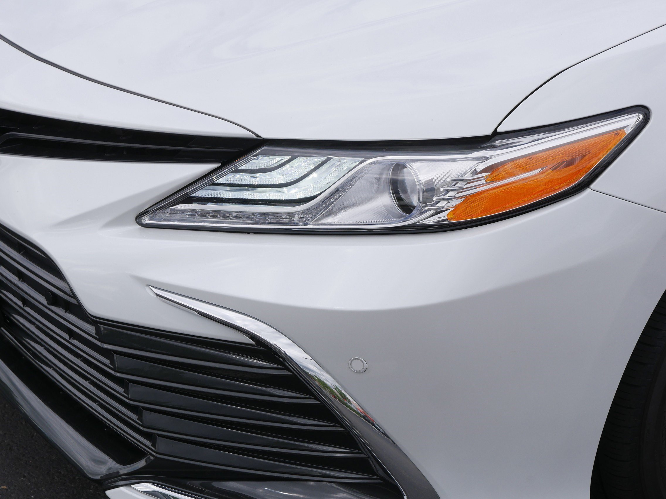 Used 2023 Wind Chill Pearl Toyota XLE image 16