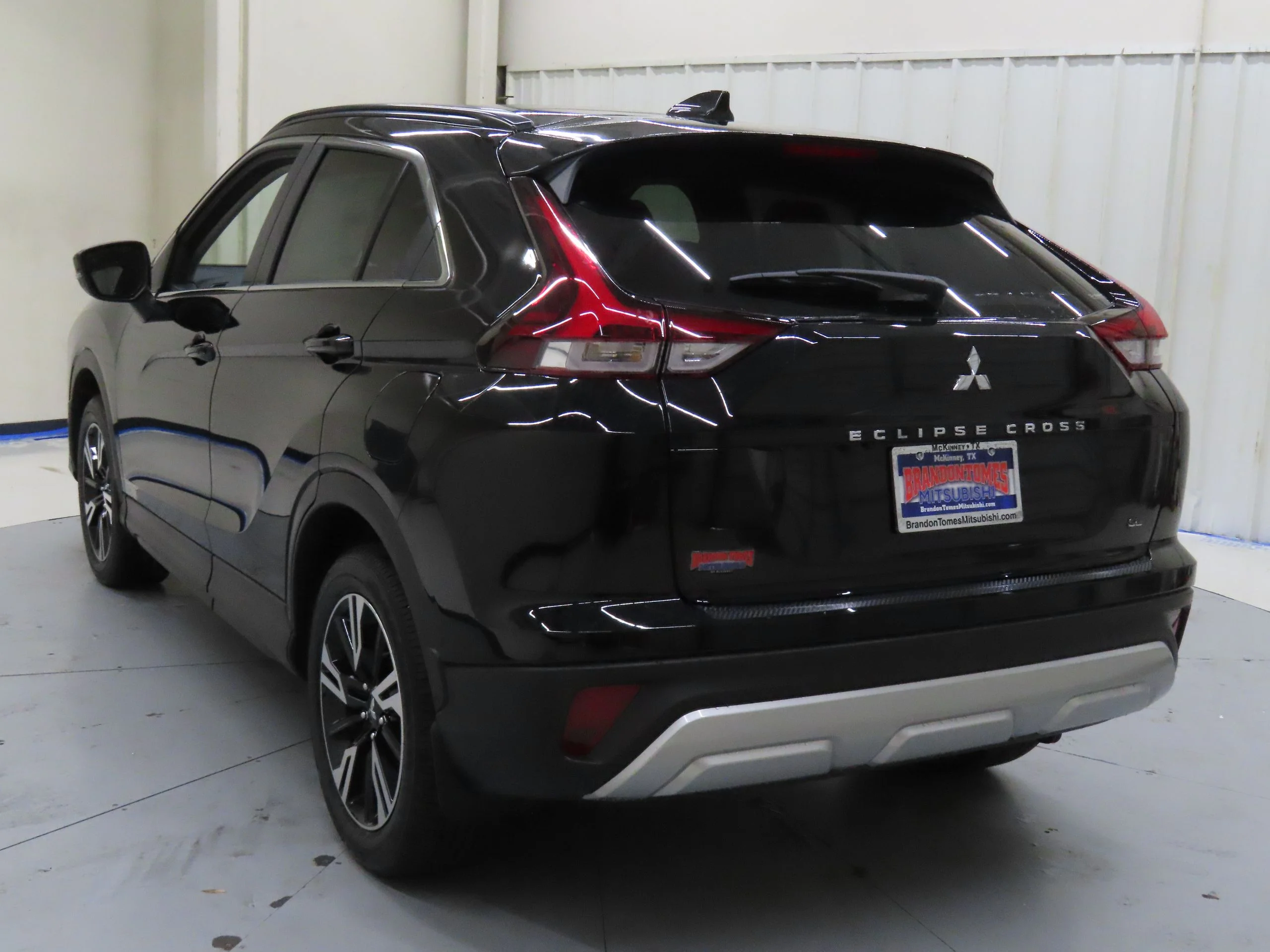 New 2026 Black Mitsubishi SE image 6