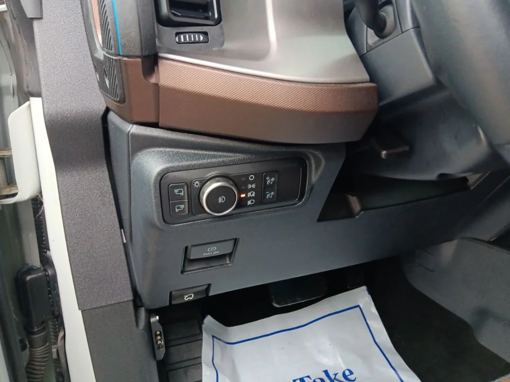 Used 2022 Cactus Gray Ford Outer Banks image 14