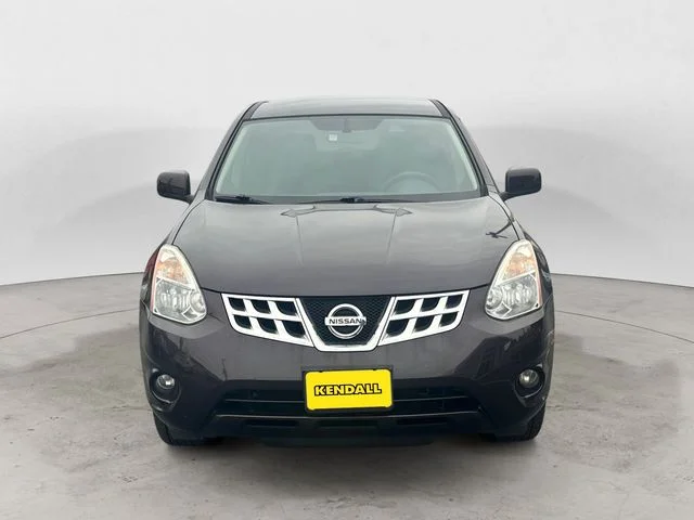 Used 2013 Black Nissan S image 8