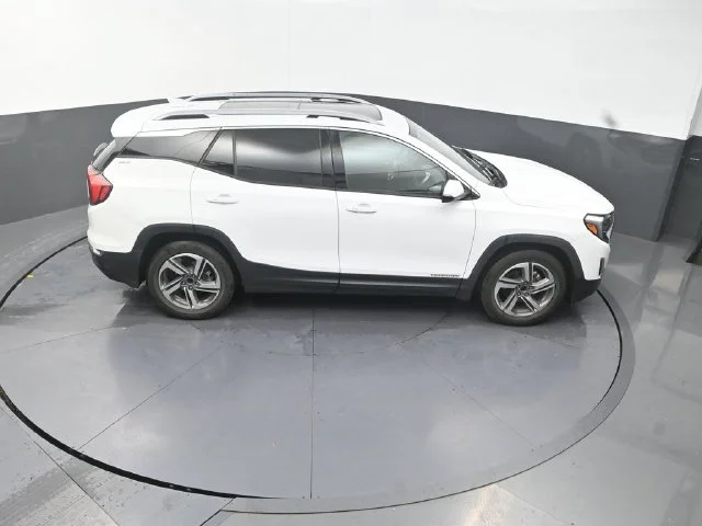 Used 2019 White GMC SLT image 30