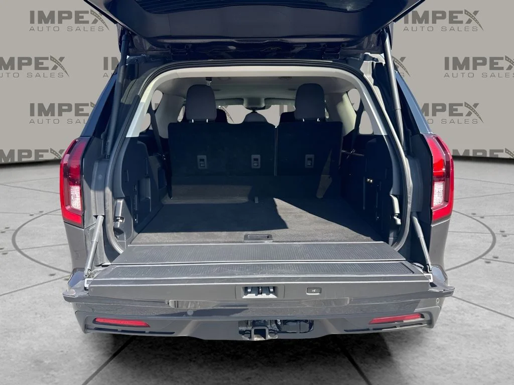 Used 2025 Gray Ford Active image 23