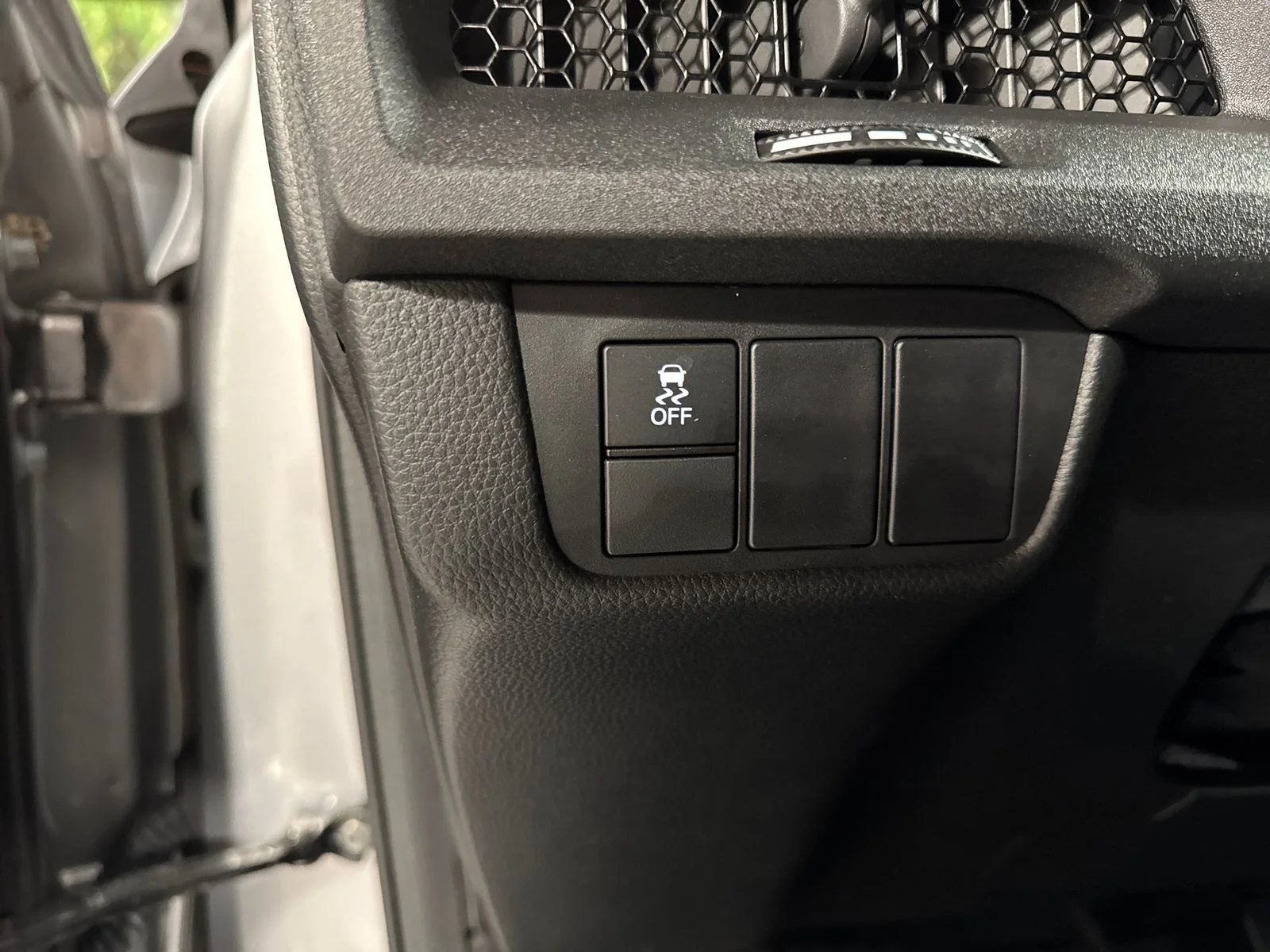 Used 2023  Honda Sport image 17