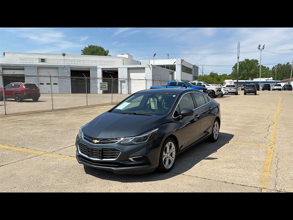 Used 2018 Chevrolet Cruze Premier with VIN 1G1BF5SM3J7116525 for sale in Flint, MI