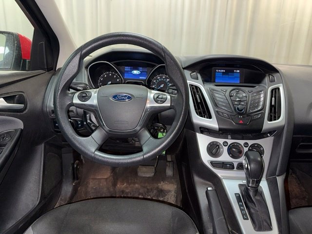 Used 2014 Red Ford SE image 15