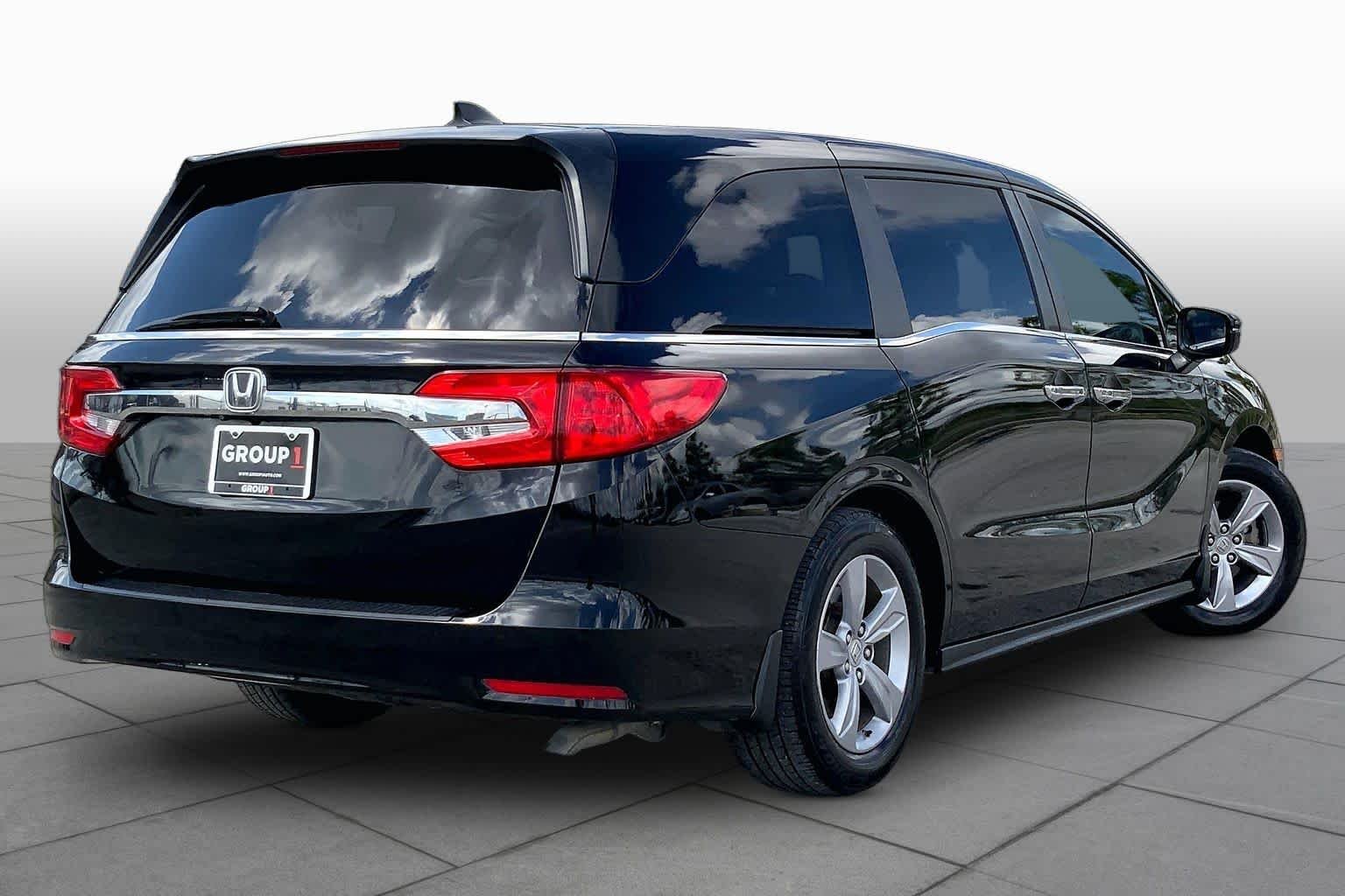 Used 2018 Crystal Black Pearl Honda EX-L image 13