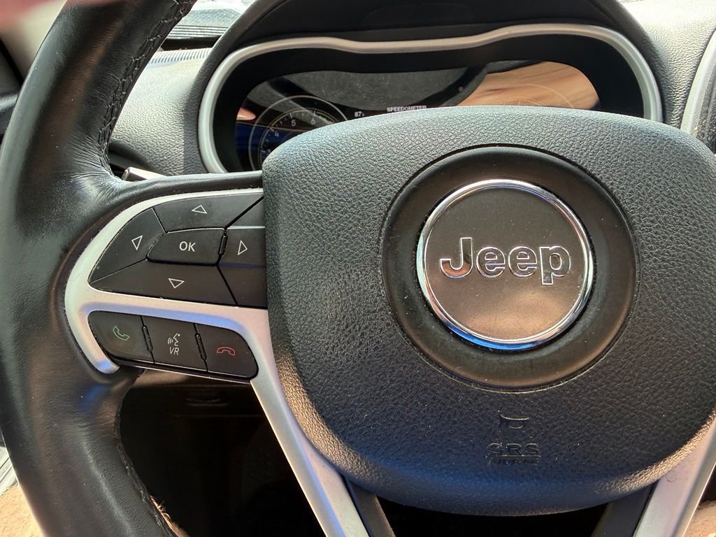 Used 2016 Orange Jeep Trailhawk image 12