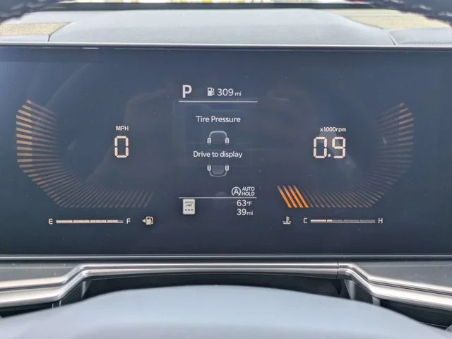 2025 Kia Sorento S - Photo 32