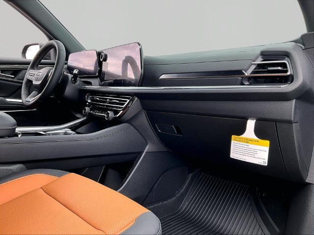 2027 Chevrolet Traverse Z71 - Photo 9