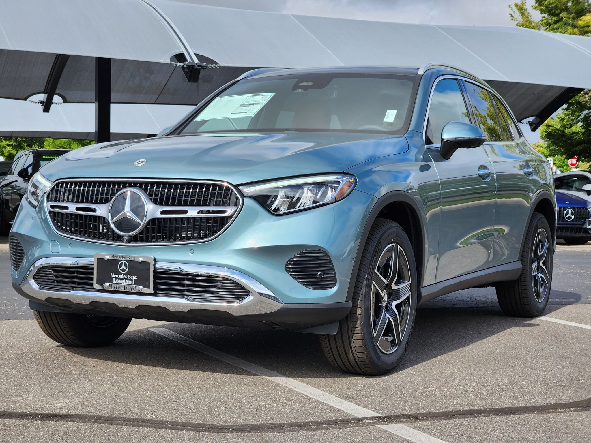 New 2027 Verde Silver Metallic Mercedes-Benz GLC 300 4MATIC® image 4