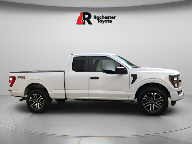 Used 2023 White Ford XL image 8