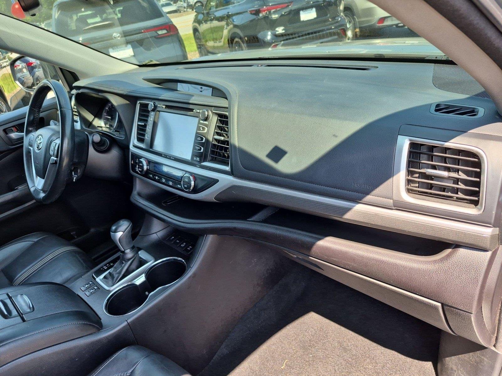 Used 2018 Celestial Silver Metallic Toyota SE image 40
