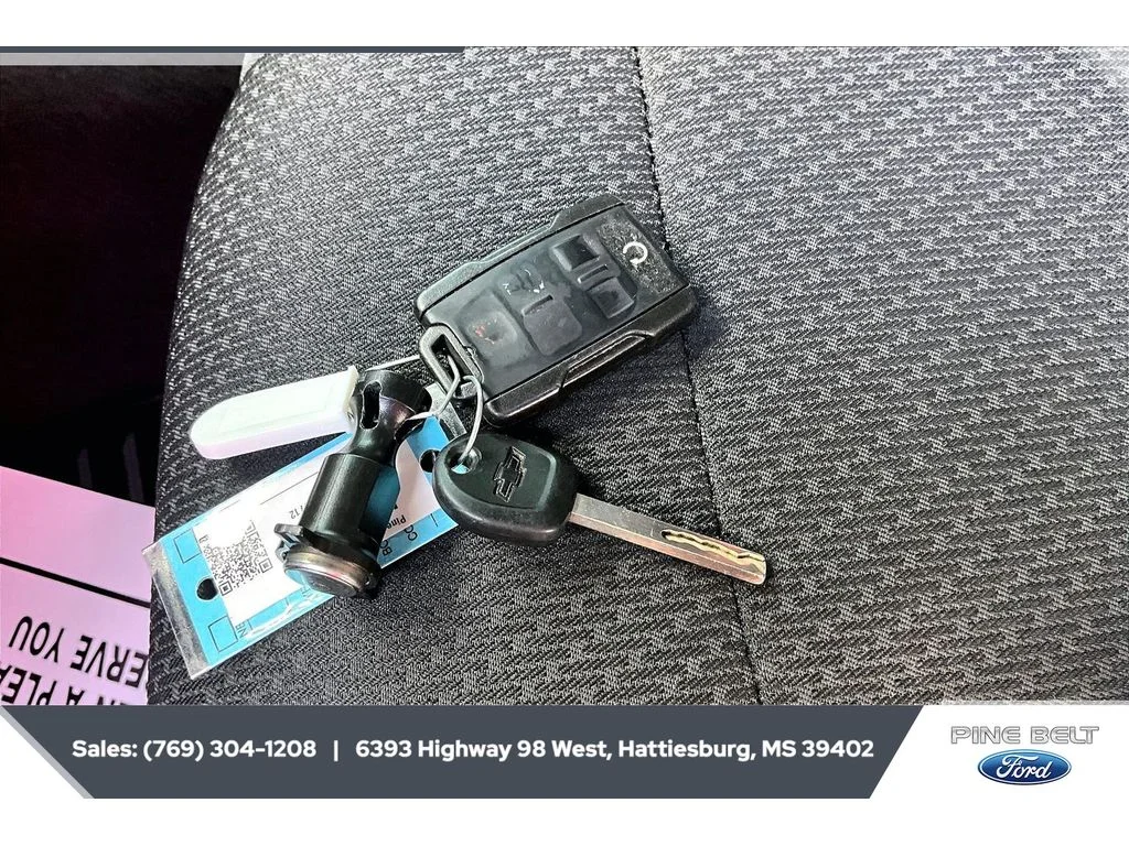 Used 2020 Northsky Blue Metallic Chevrolet Custom Trail Boss image 9