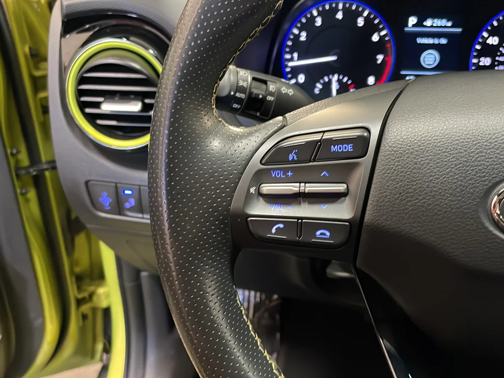 Used 2018 Green Hyundai Limited image 16