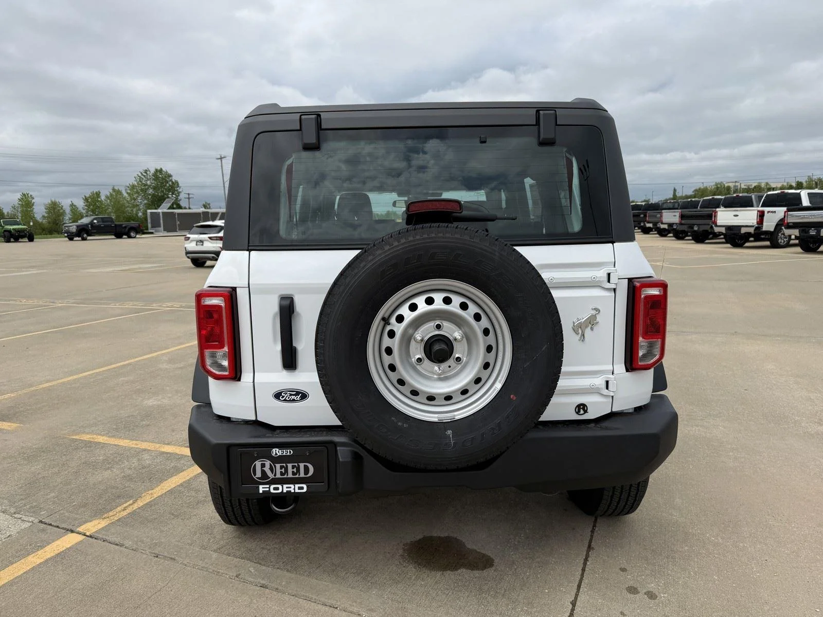 New 2026 Oxford White Ford Base image 8